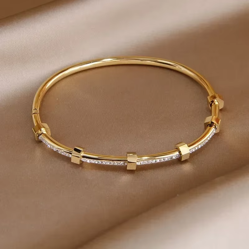 Lys Gylden Armbånd