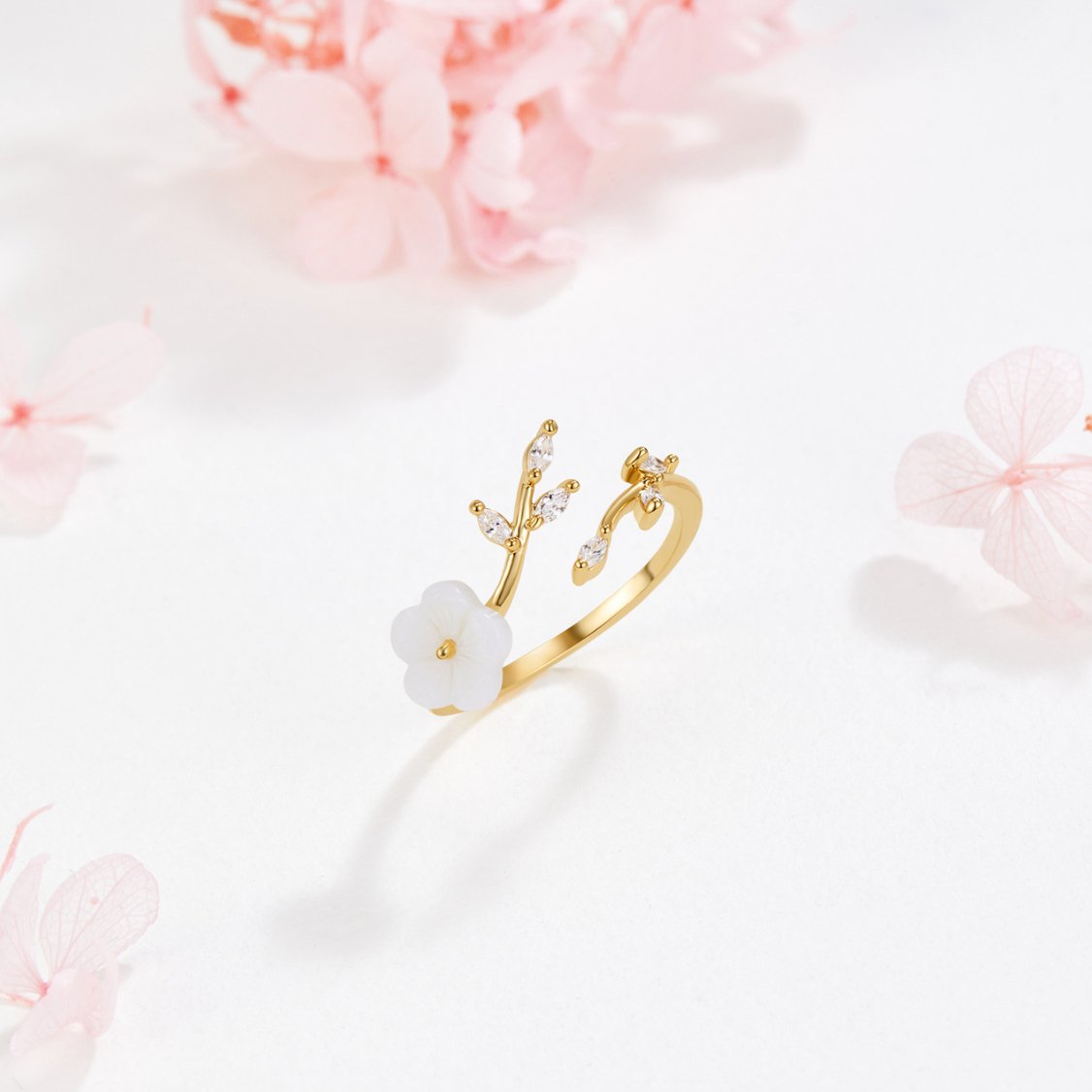 Rise - Ring with White Flowers